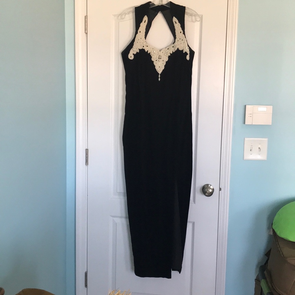 1001 Fashion Nights Velvet gown